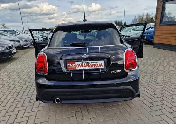 MINI Cooper cena 94500 przebieg: 28000, rok produkcji 2021 z Czersk małe 781